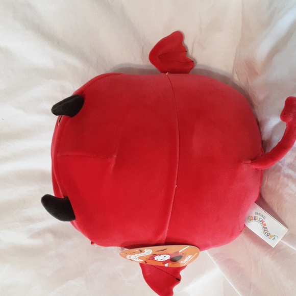 Squishmallows - 8" Dustin with devil hoodie/costume, NWT - Picture 2 of 7